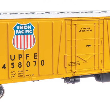 Walthers Mainline HO UPFE #458070 50' AAR Mechanical Refrigerator Car