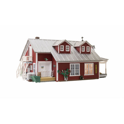 Woodland Scenics HO Scale Country Store Expansion Built and Ready