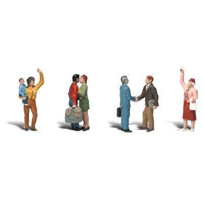 Goodbye People - HO Scale - A set of people saying goodbye